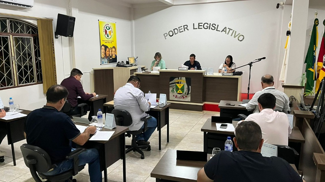 EXPEDIENTE APROVADO NA SESSÃO RODINÁRIA DE 04 NOVEMBRO